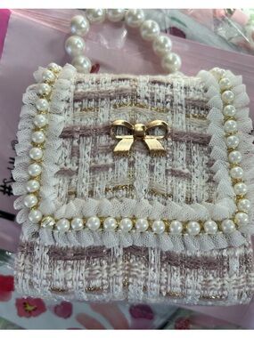 Pearl-Trim Tweed Crossbody Accent with Gold Bow